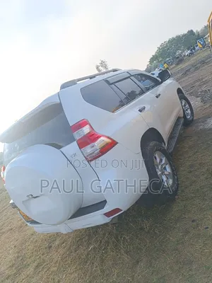 Toyota Land Cruiser Prado 2012 White