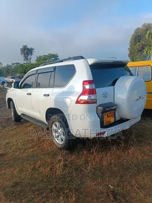 Toyota Land Cruiser Prado 2012 White
