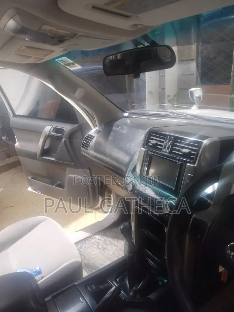 Toyota Land Cruiser Prado 2012 White