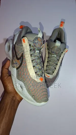 Basketball Shoes [Cosmic Unity]