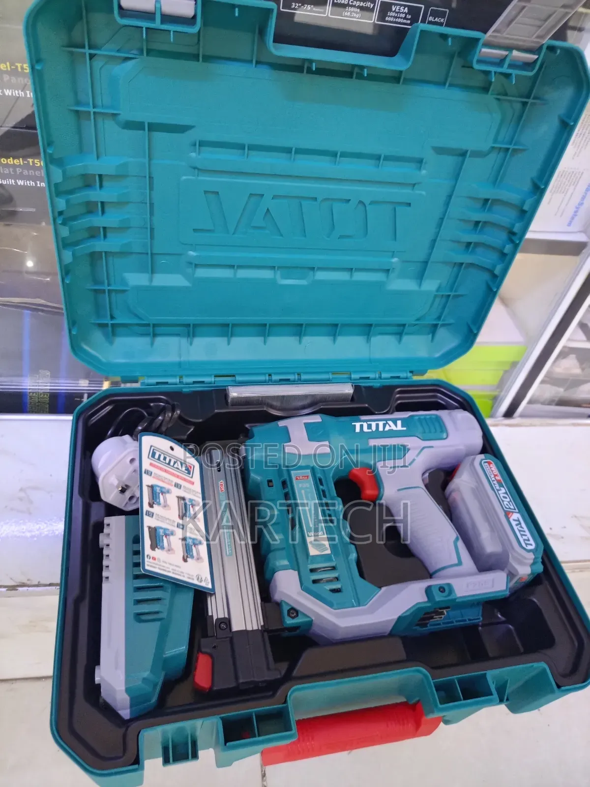 Total 20v Lithium-Ion Cordless Brad Nailer Kit, Tcbnli3508 1 Battery