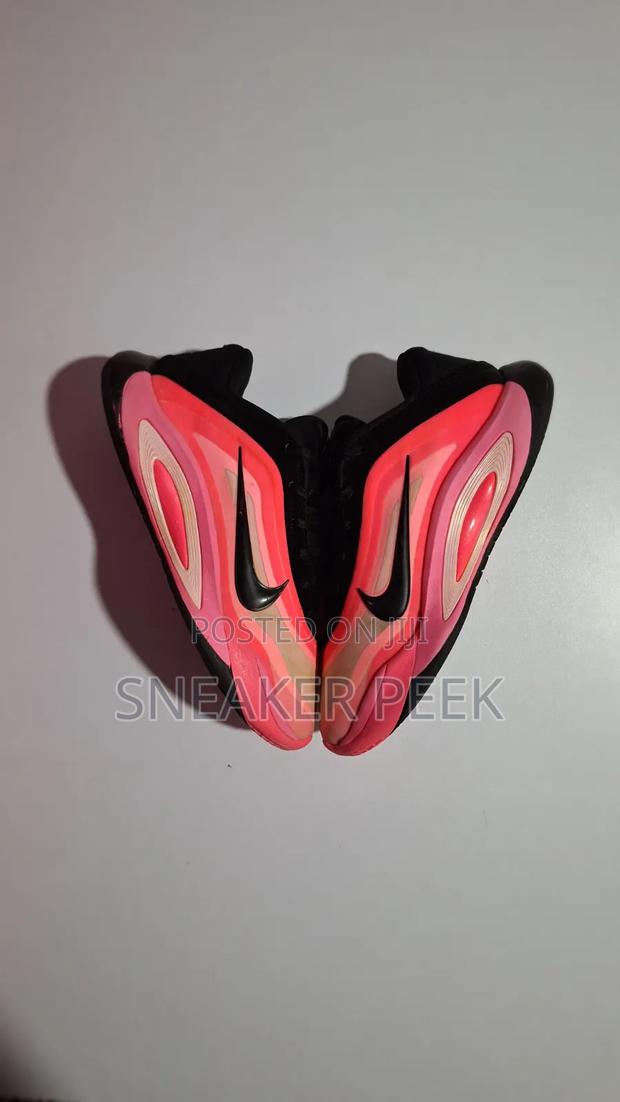 Basketball Shoes - thumbnail 2