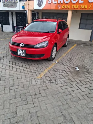 Volkswagen Golf Variant 2011 Red