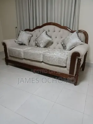 Living Room Seats