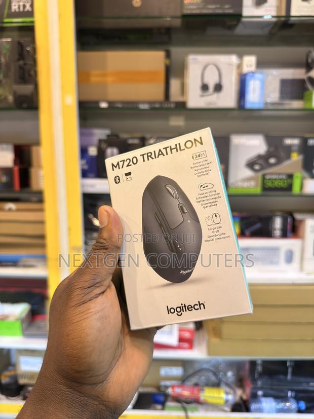 Logitech M720 Triathlon Multi-Device Ergonomic Wireless Mouse - thumbnail 2