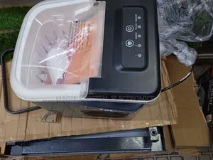 Well Performing 112w Ice Cube Maker