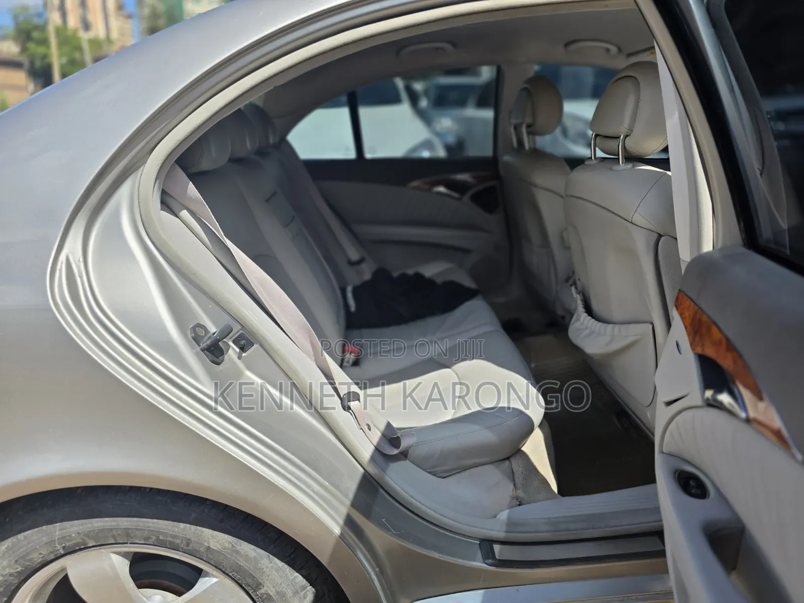 Mercedes-Benz E200 2005 Gray