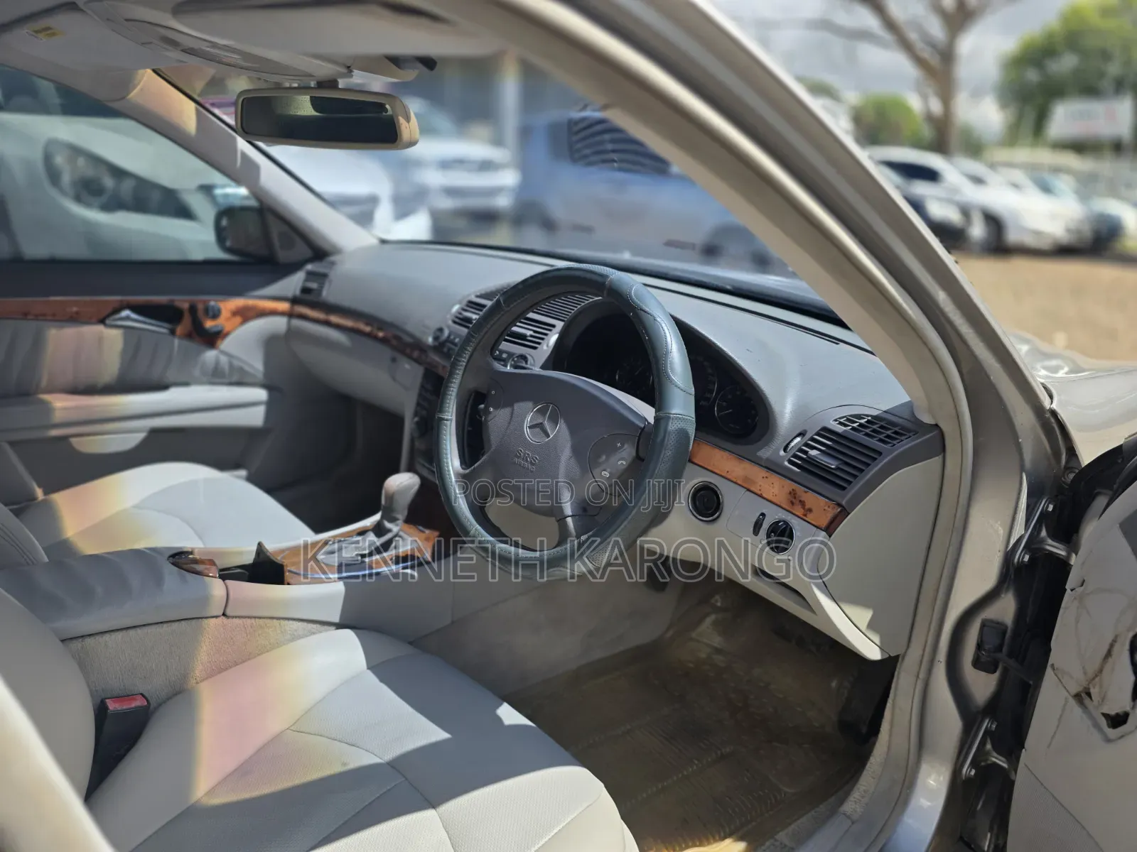 Mercedes-Benz E200 2005 Gray