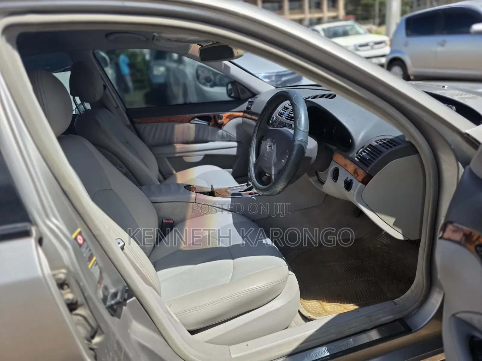 Mercedes-Benz E200 2005 Gray