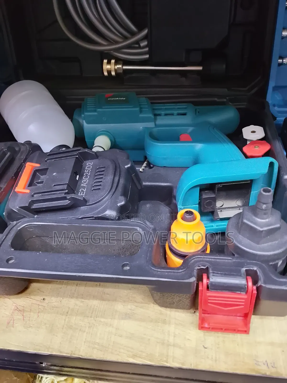 Well Performing and Approved Meakida Car Washer/ Reliable Car Waher