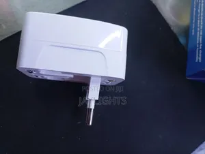Universal Travel Adapter Compatible With Eu, Us, Uk, Au Sockets