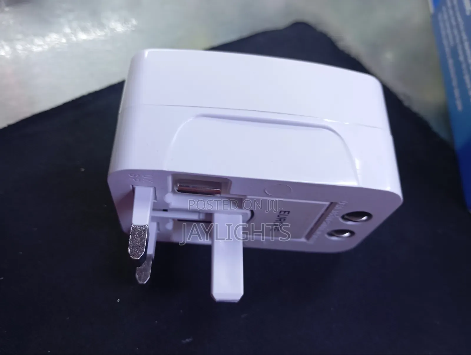 Universal Travel Adapter Compatible With Eu, Us, Uk, Au Sockets