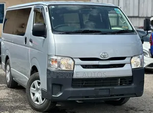 Toyota HiAce 2019 Silver