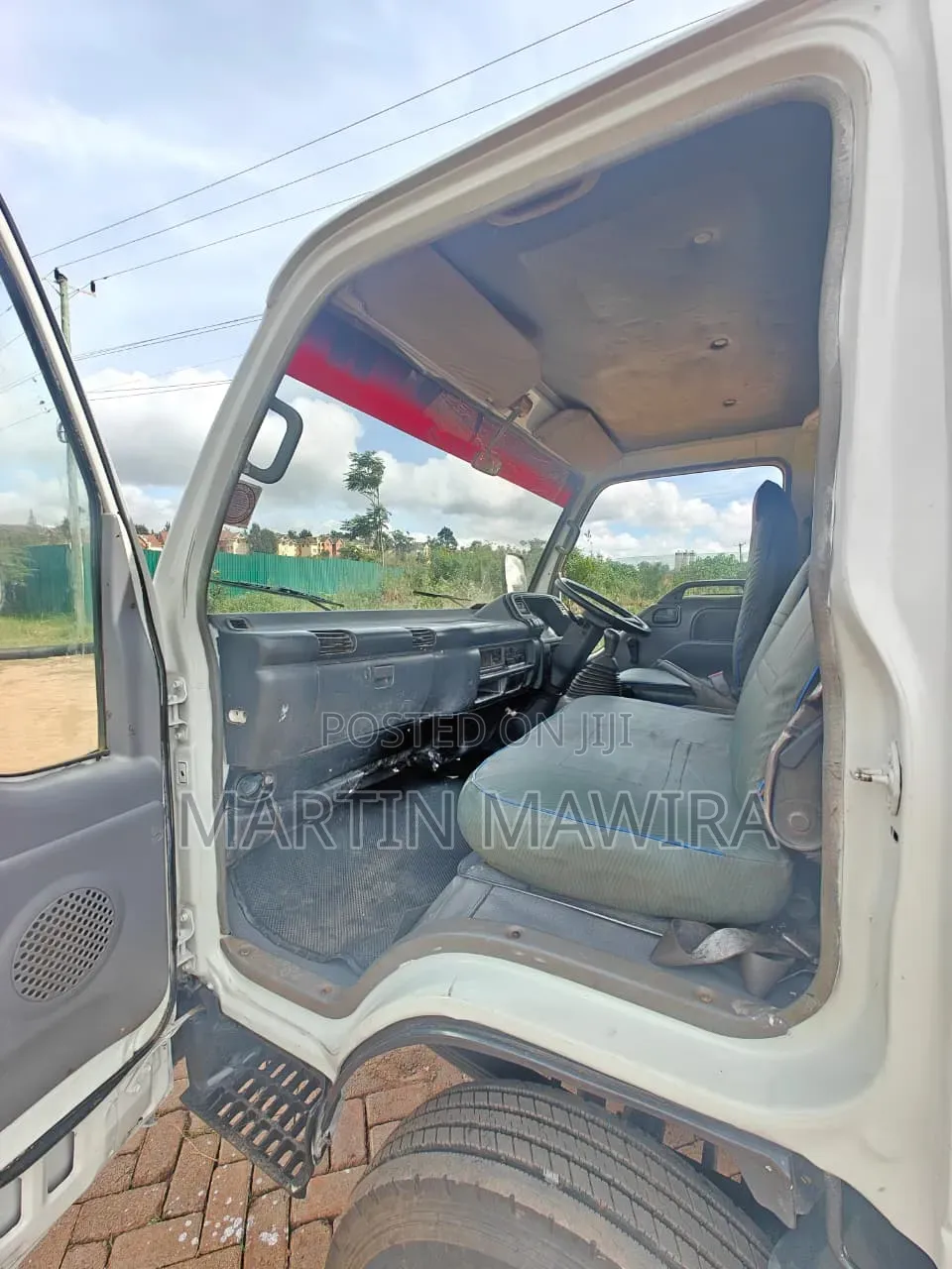 NPR Isuzu 2015