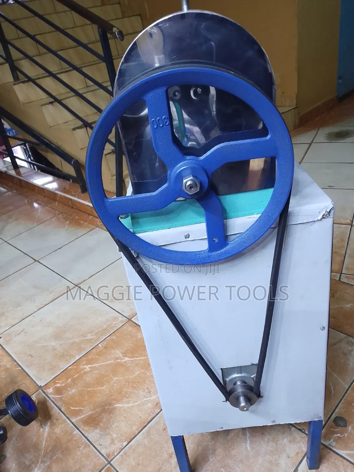 Well Performing and Professional Sugar Cane Juice Maker Machine