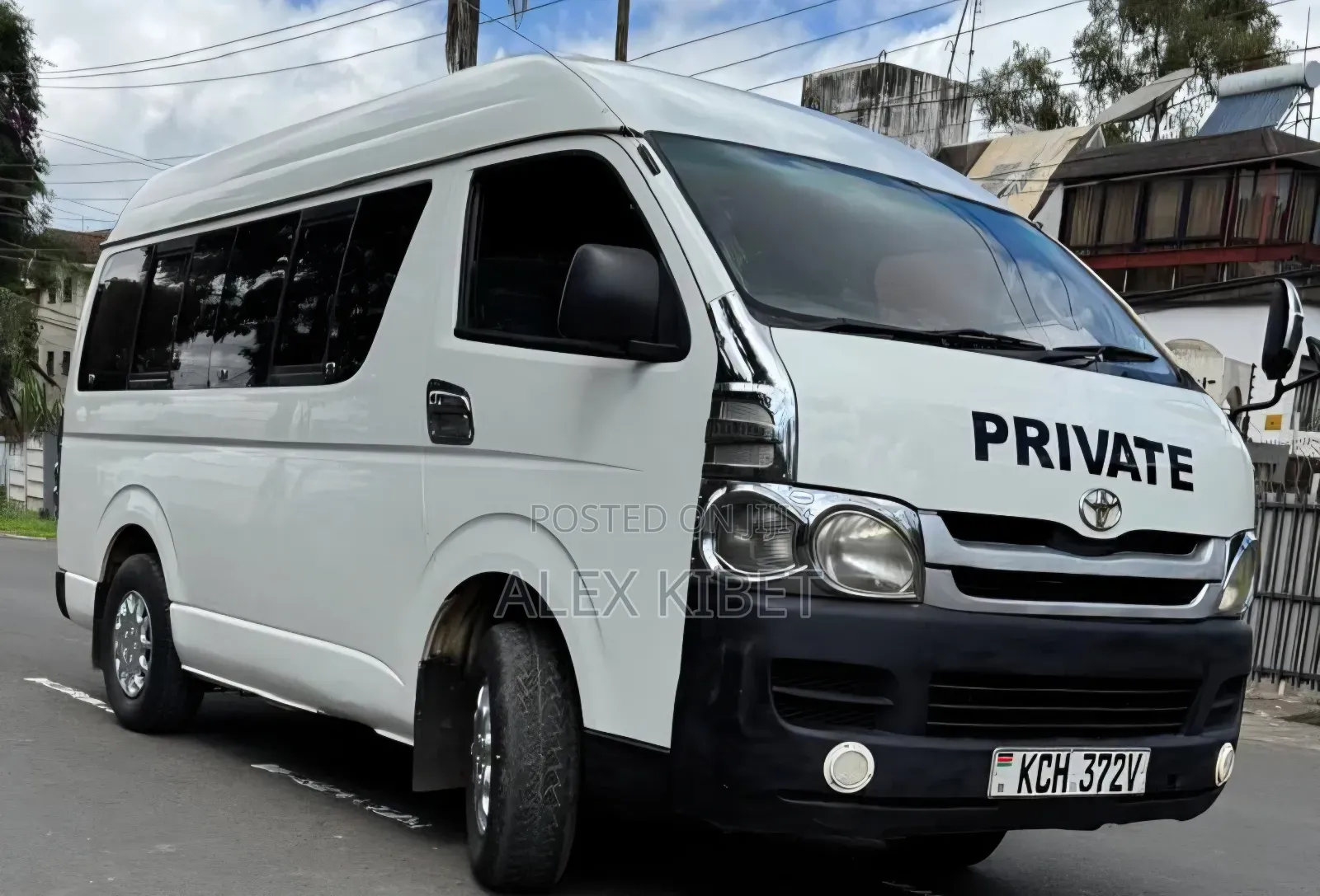 Toyota HiAce 2010 White