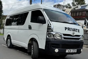 Toyota HiAce 2010 White