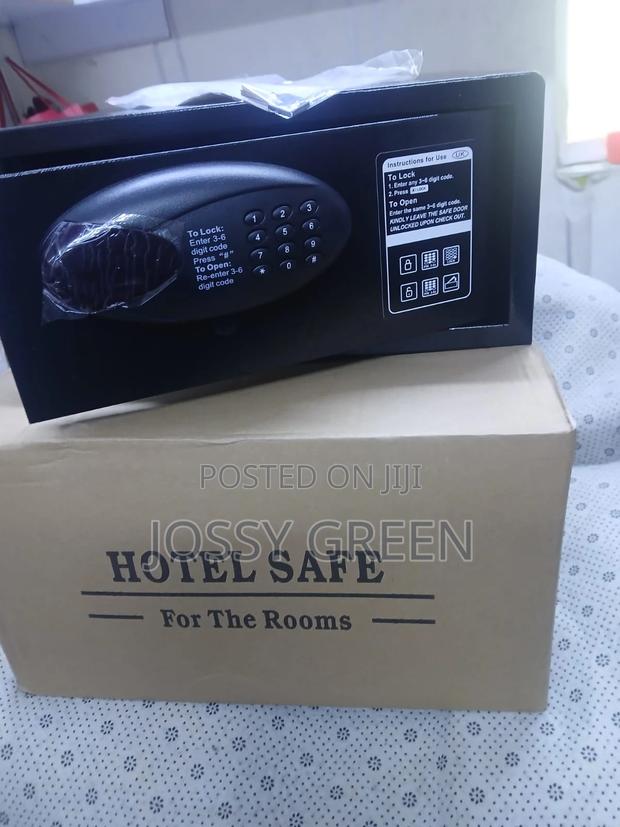 Safe Hotel Box With Backup Key To Access