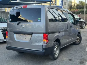 Nissan NV200 2018 Grey