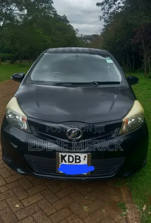 Toyota Vitz 2013 Black