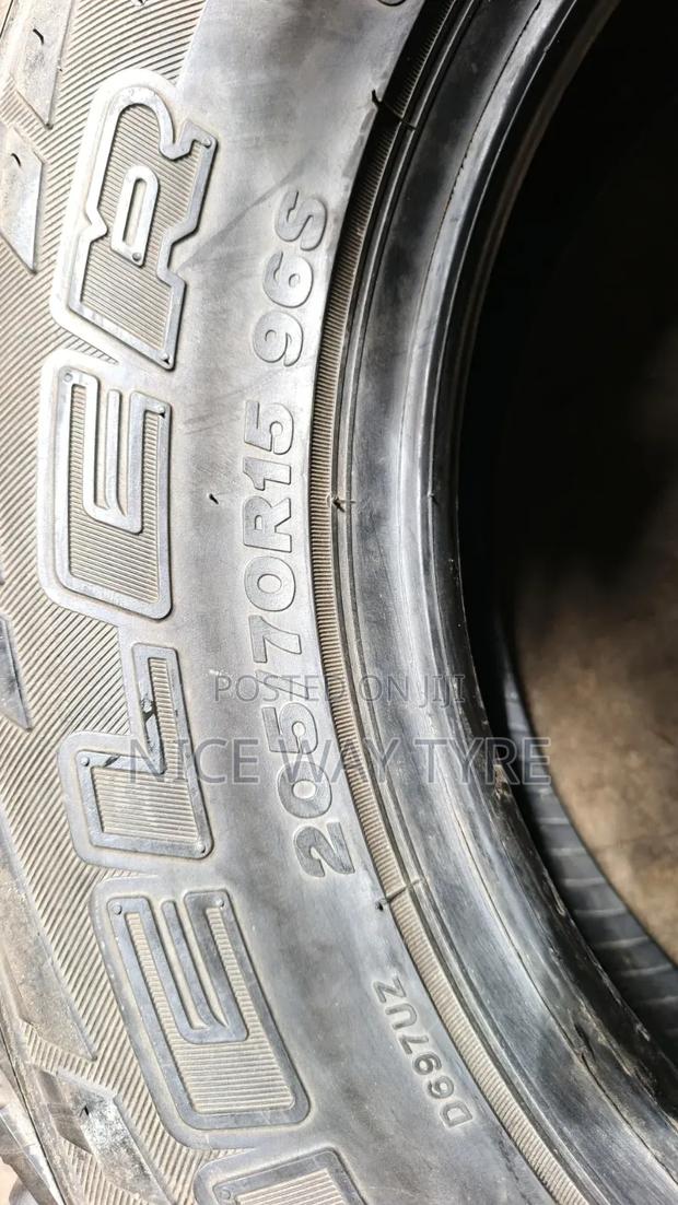 205/70r15 Bridgestone - thumbnail 2