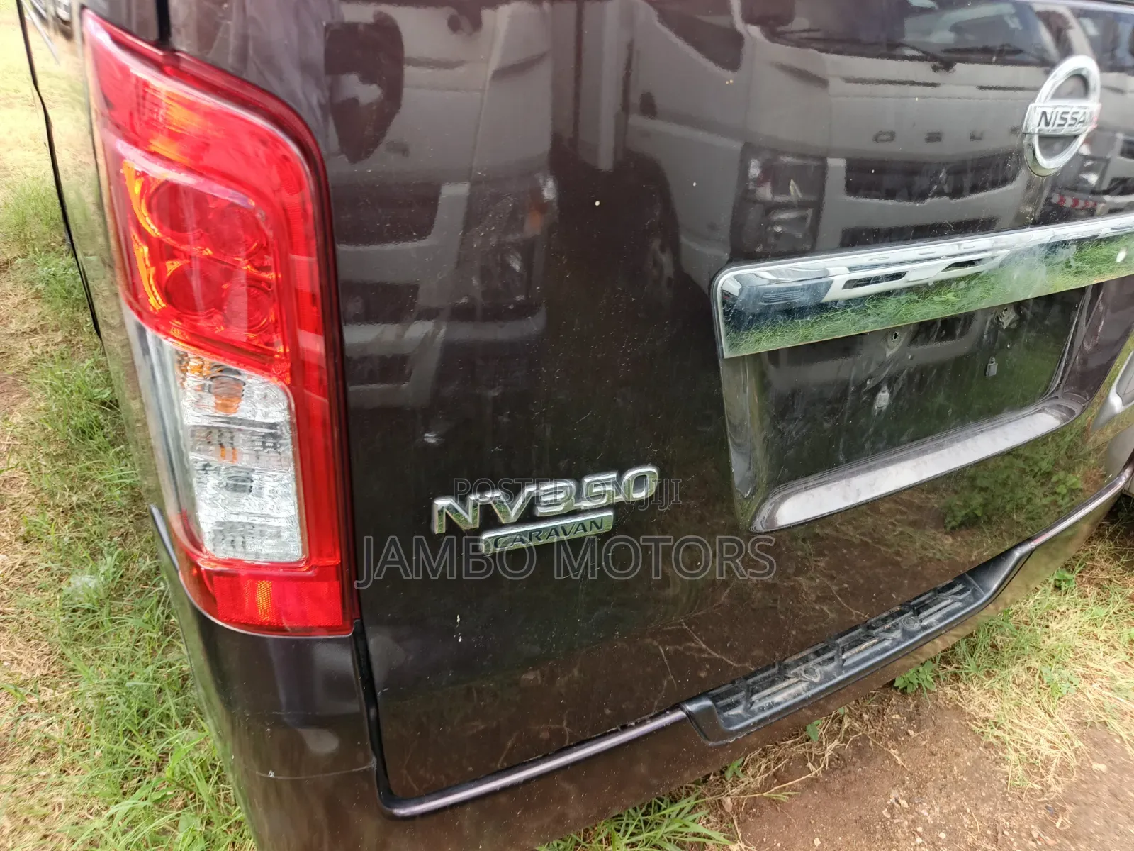 Nissan Caravan (Urvan) 2020 Brown