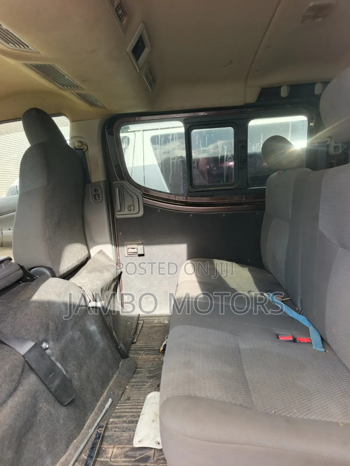 Nissan Caravan (Urvan) 2020 Brown