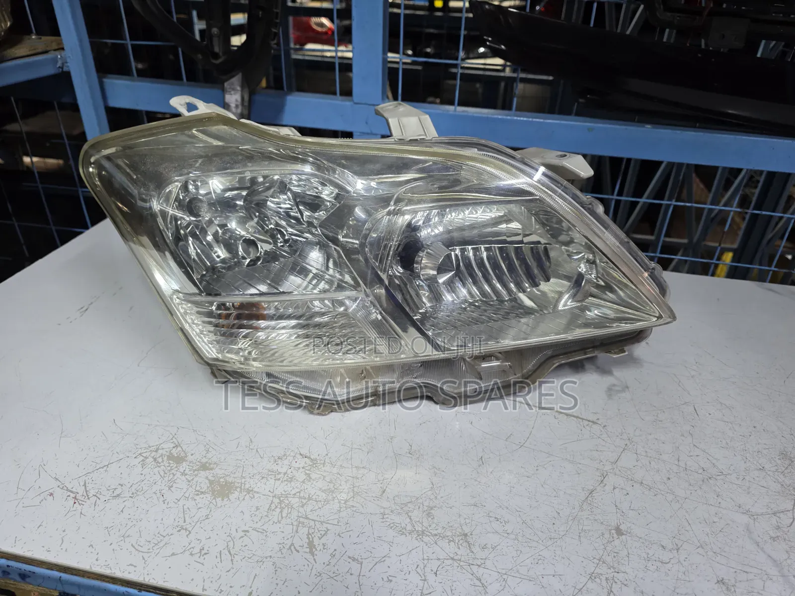 Toyota Premio 260 Xenon Headlight