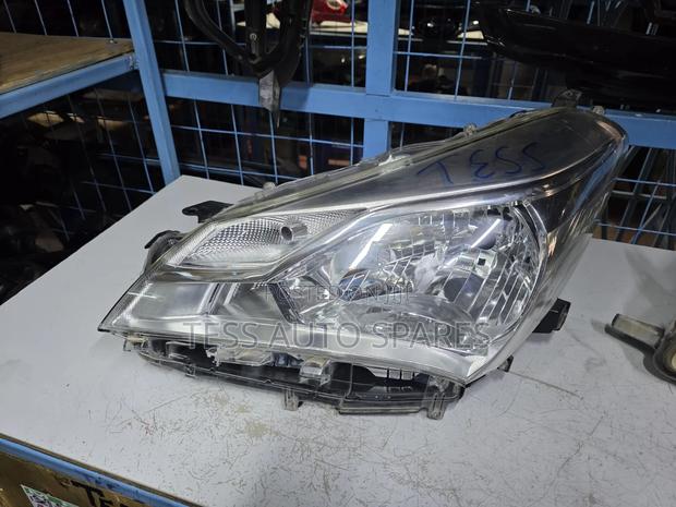 Toyota Vitz Headlight