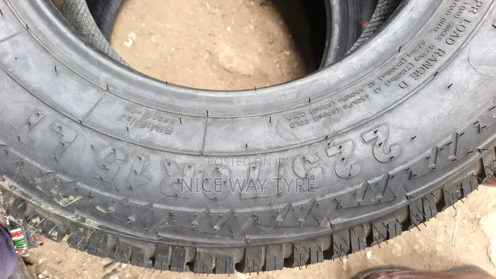 225/70r15 Journey