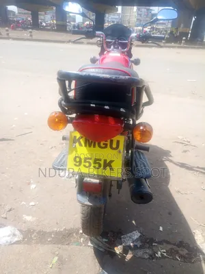 Bajaj Boxer 2026 Red