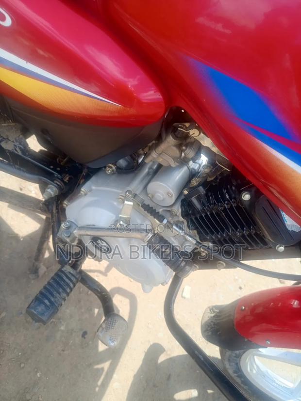 Bajaj Boxer 2026 Red - thumbnail 3