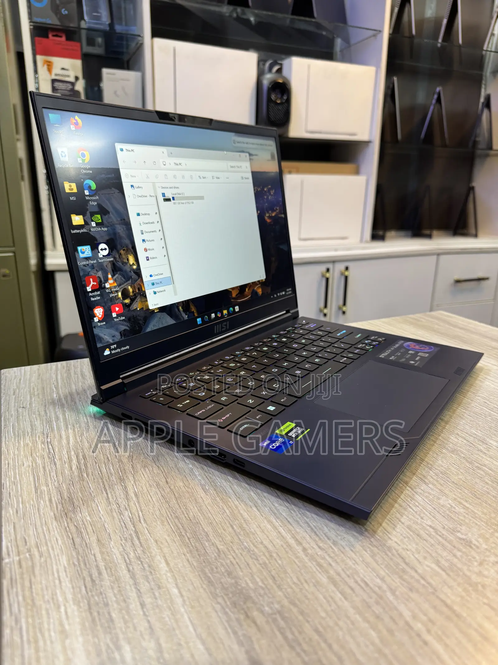 Laptop MSI Stealth 14 Studio A13VF 16GB Intel Core i7 SSD 1T