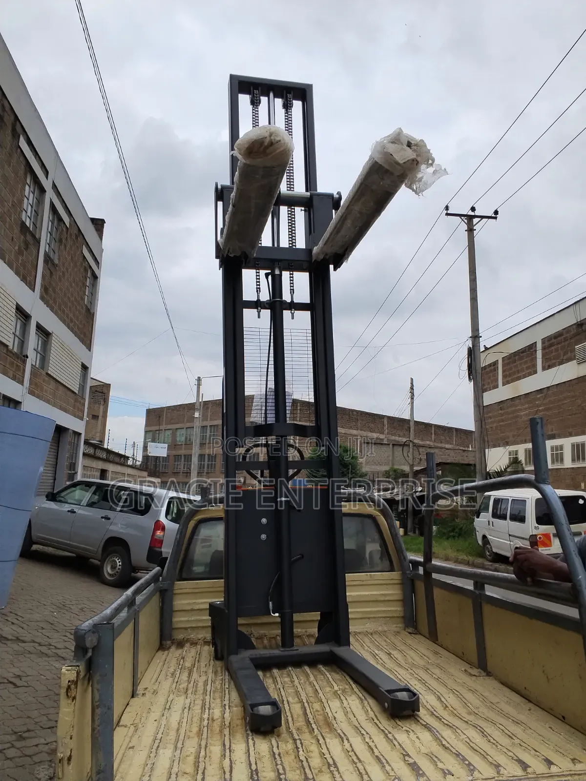 Heavy Duty Semi Electric Stacker