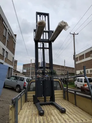 Heavy Duty Semi Electric Stacker