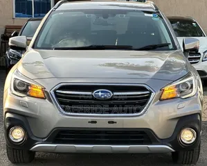 Subaru Outback 2019 Gold