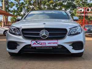 Mercedes-Benz E200 2017 Silver