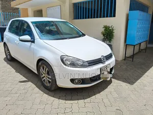Volkswagen Golf 2011 White