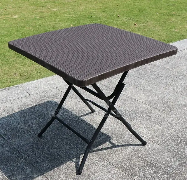 Plastic Table: Portable Plastic Rattan Style Square Foldable Table