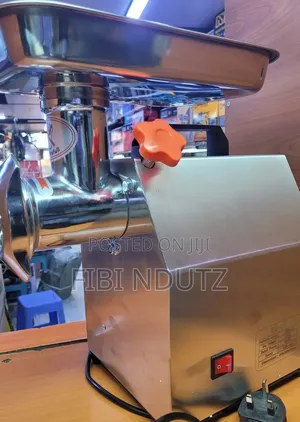 Powerful M12 Meat Mincing Machine/M12 Powerful Mincer