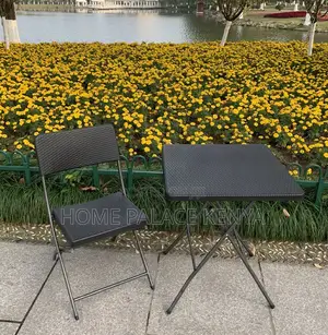 Plastic Table: Portable Plastic Rattan Style Square Foldable Table