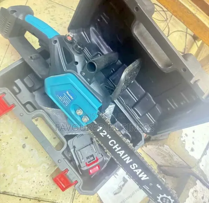 Offer Offer !12 Inch Rechargeable Chain Saw Makita / New Power Saw