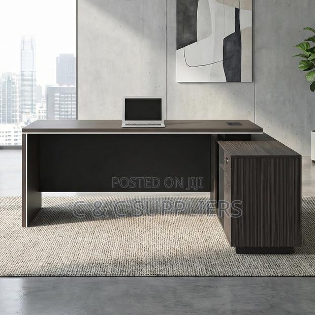 1.6 Meters Boss Office Desk - thumbnail 2