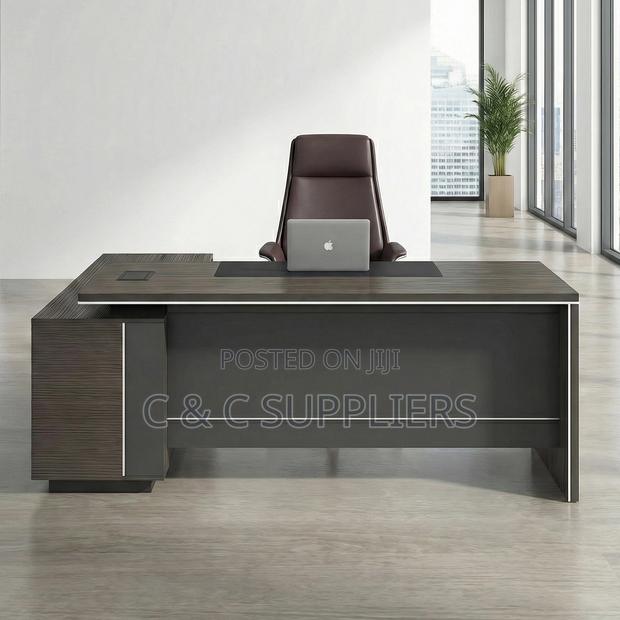 1.6 Meters Boss Office Desk - thumbnail 3