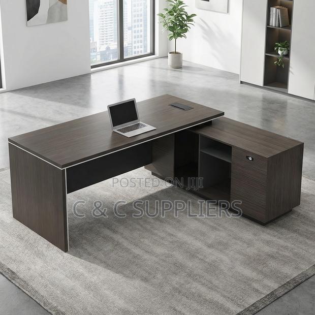 1.6 Meters Boss Office Desk - thumbnail 4