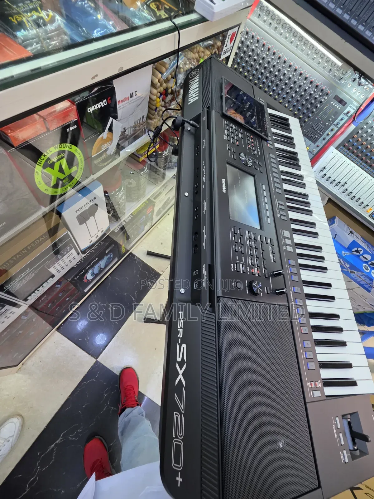 Yamaha PSR-Sx720+ Keyboard