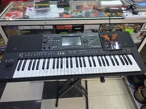 Yamaha PSR-Sx720+ Keyboard
