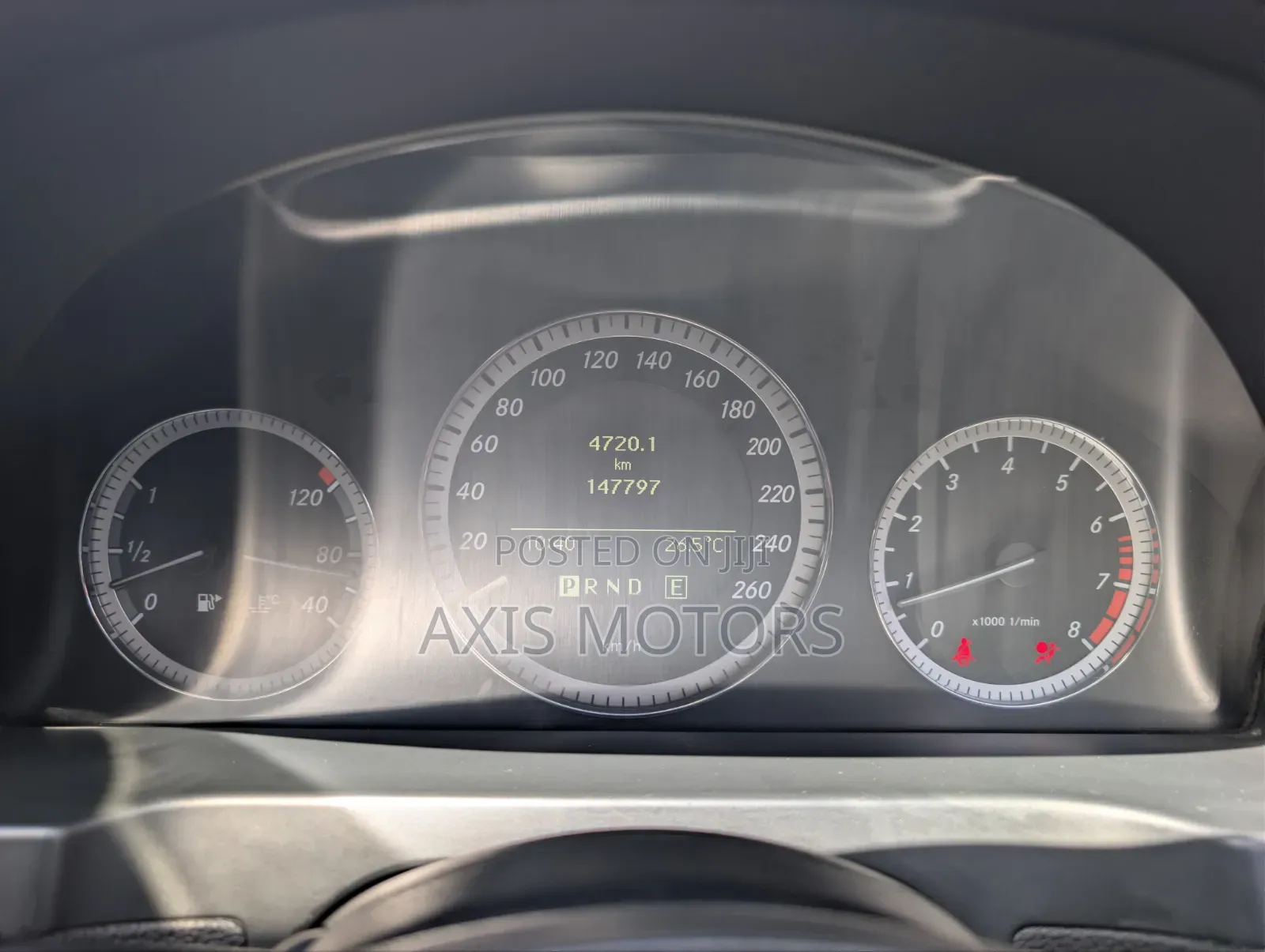 Mercedes-Benz C200 2011 Black