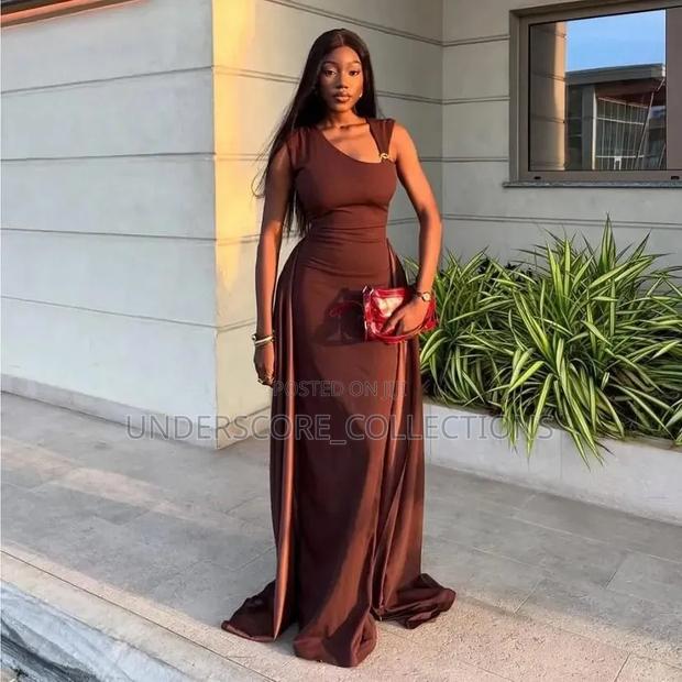 Magnificent Ladies Dinner Dresses - thumbnail 4