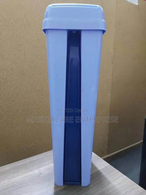 Sanitary Bins - thumbnail 3